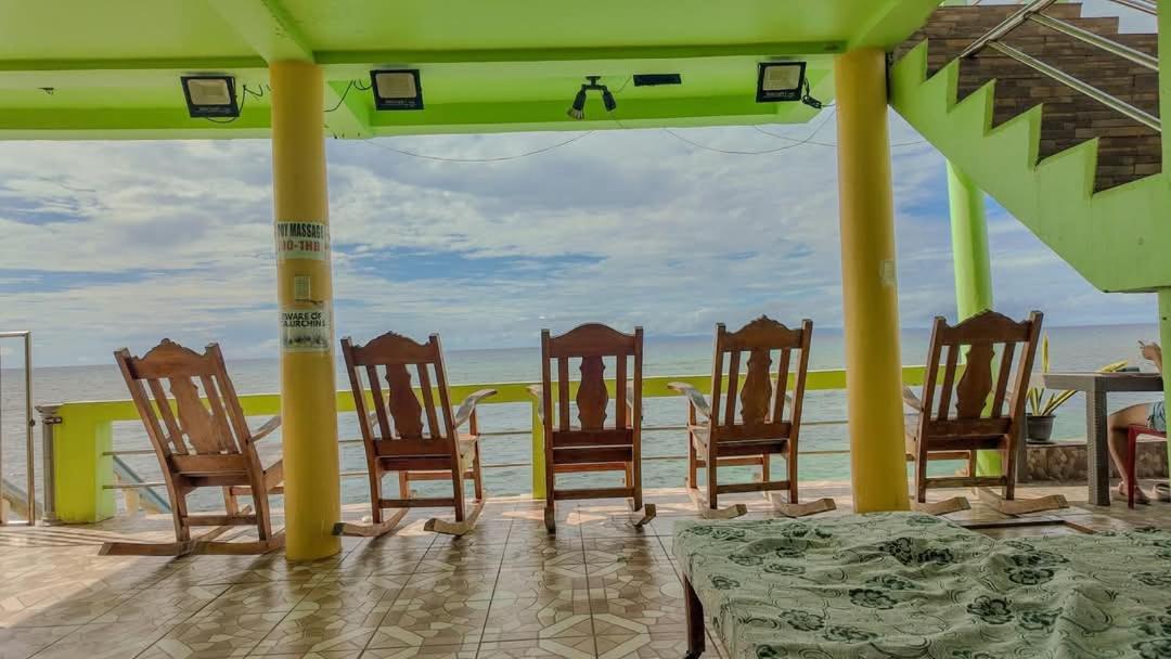 Sascha's Resort Oslob Buitenkant foto